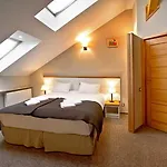 Apartmanhotel Kracow 3*