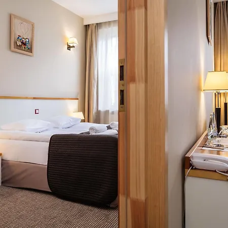 Kracow Aparthotel 3*