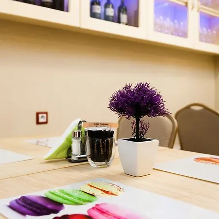 Kracow Aparthotel 3*