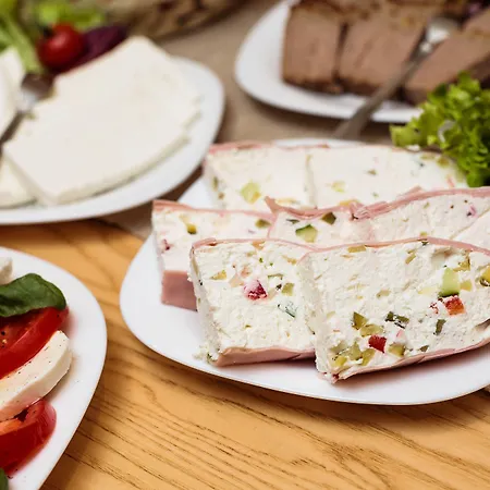 Kracow Aparthotel 3*